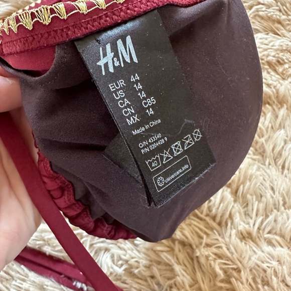 H&M Maroon bikini - Picture 3 of 3